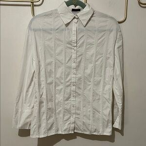 Small Sara Isabella Button Down Shirt